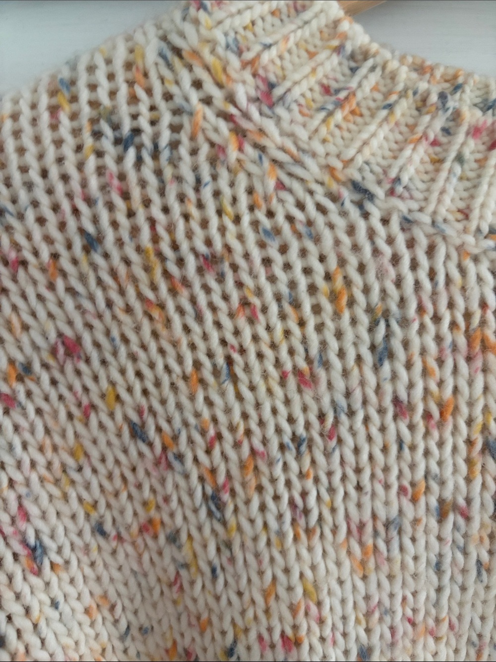 GAP Cream Crewneck Sweater with Multicolor Specks - Picture 4 of 4